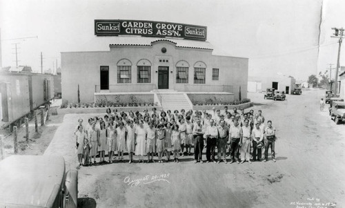 Staff in front of the Sunkist Garden Grove Citrus Association, August 29, 1929