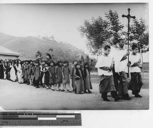 Maryknoll students in Corpus Christi procession at Fushun, China, 1938