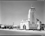 [Specification Motor Oil station, Washington and 8th Avenue, Los Angeles]