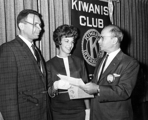 Kiwanis Club awards scholarship