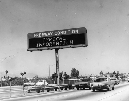 Freeway condition sign on Santa Monica Freeway