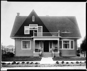 Exterior view of an unidentified Craftsman home