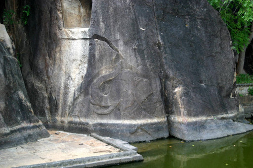 Isurumuniya, rock temple: Bas-relief of elephant