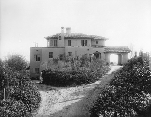 View of the Wilson house from the entrance driveways