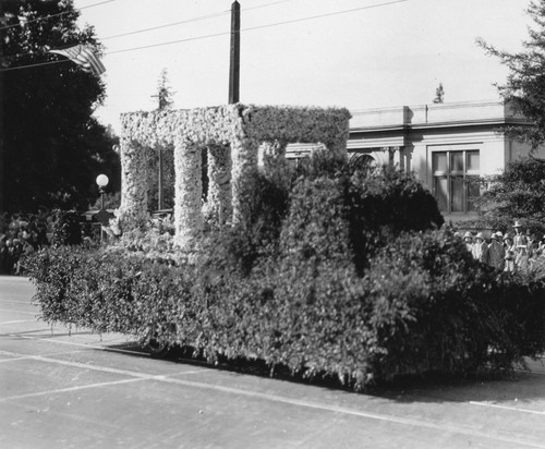 Float in the Rose Parade