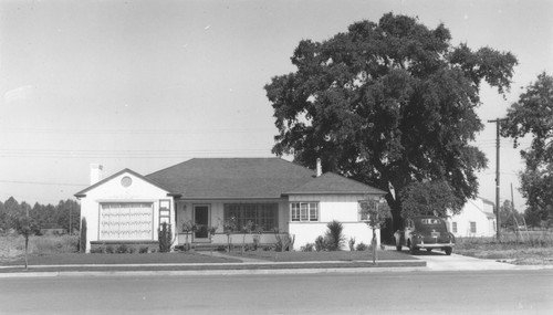 View from street of house at 529 West Alpine Av