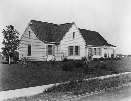 Almack Residence on Faculty Row, front and side views