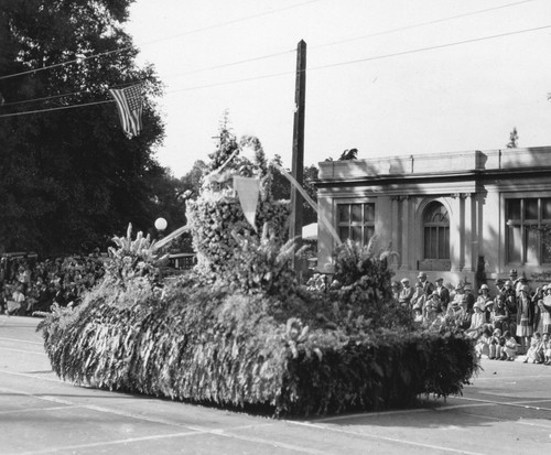 Float in the Rose Parade