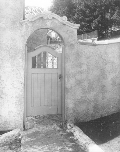 Garden gate, McMahon house