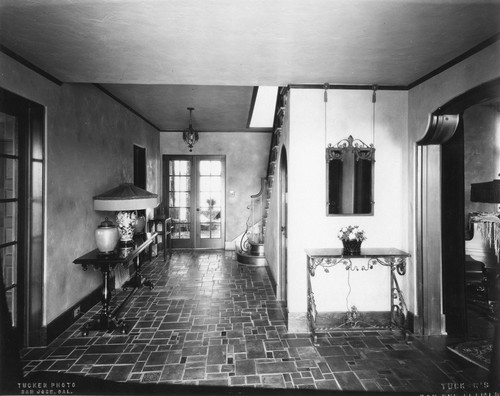 Entrance hall, McMahon house