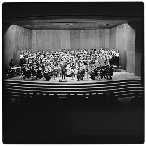 La Jolla Symphony and Chorus perform in Mandeville Auditorium
