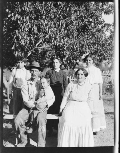 Mr. and Mrs. Luther Hickox (Elizabeth) and family - Karok