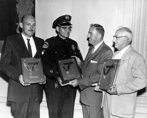 Burbank police awarded plaques