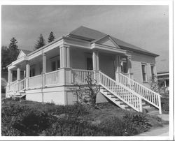 Circa 1900 hip roof cottage in the Calder Addition, at 524 South Main Street, Sebastopol, California, 1993