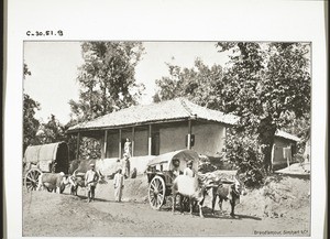 On the move in India (Rev. Büchner). 1900