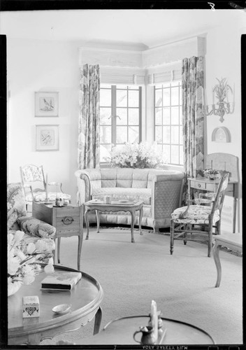 Loy, Myrna, and Arthur Hornblow, residence. Interior