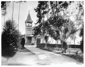 View of the driveway leading to Vernon Congregational Church, 1894