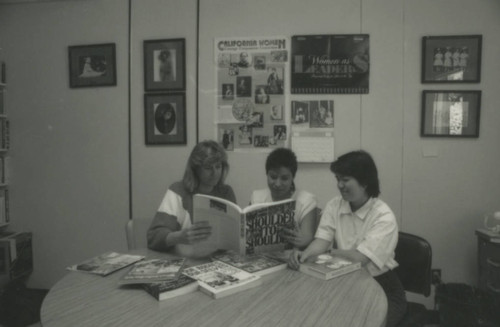 Colleges and schools-College of Social Sciences-Women's Studies-0008