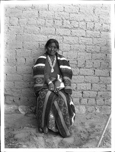Daughter of the last Navajo chief, Chief Manuelito, ca.1901