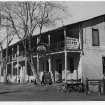 View of Farrington's General Merchandise store in Callahan, Siskiyou County