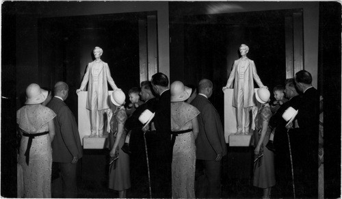 Statue of Lincoln by Lorado Taft in Host Bldg. A Century of Progress, 1933