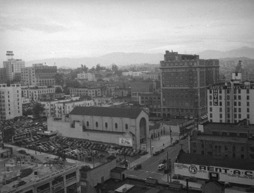 View of Figueroa from the Barker Brothers Building