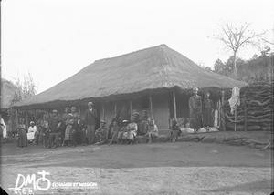 African people in front of a hut, Valdezia, South Africa, ca. 1896-1911