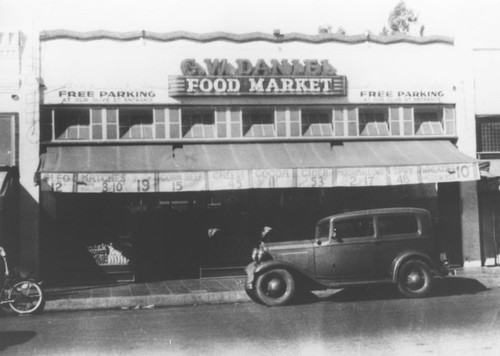 G. W. Daniel Food Market, 122 North Glassell Street, Orange, California, 1930