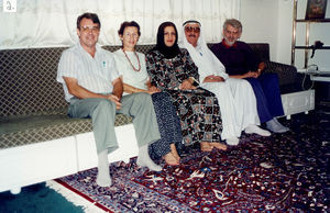 Kuwait: fra venstre: Leif Munksgaard, Lis Munksgaard, Haider Al Khalifa's hustru, Haider Al Khalifa, Anders Mielke