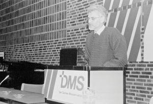 General assembly at Nyborg Strand in 1992. The general secretary of DMS, Anders Mielke