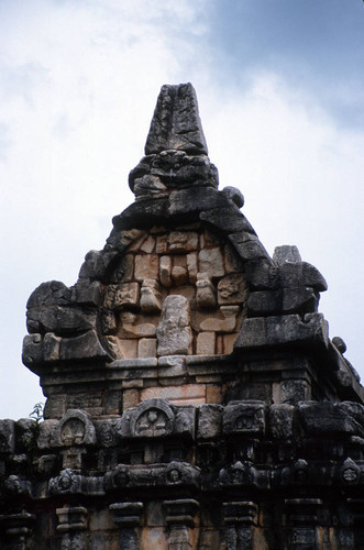 Nālanda "Gedigē" shrine (image house) exterior, north face