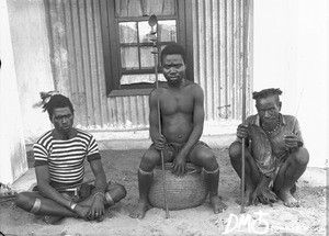 African men, Makulane, Mozambique, ca. 1896-1911