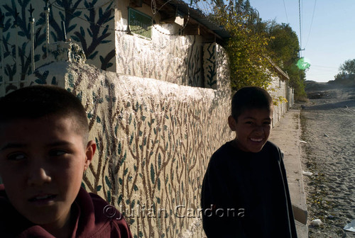 Boys in Anapra, Juárez, 2008