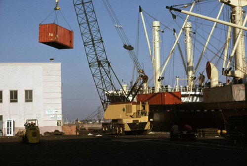 Crane, loading of ships, Port of Los Angeles, San Pedro
