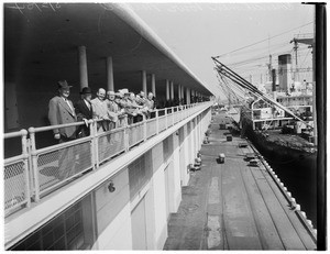 Councilmen tour harbor, 1954