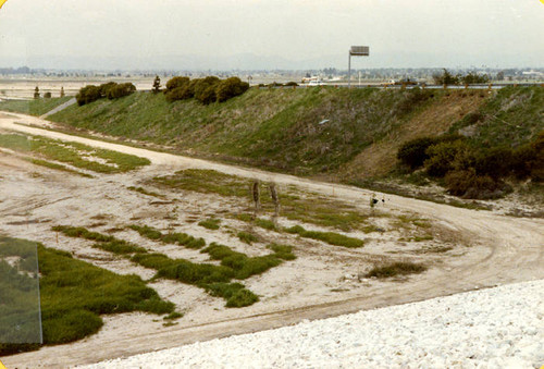 Sepulveda Wildlife Reserve pond area damage, 1980