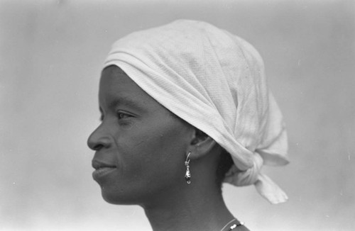 Woman wears a head scarf, San Basilio de Palenque, 1977