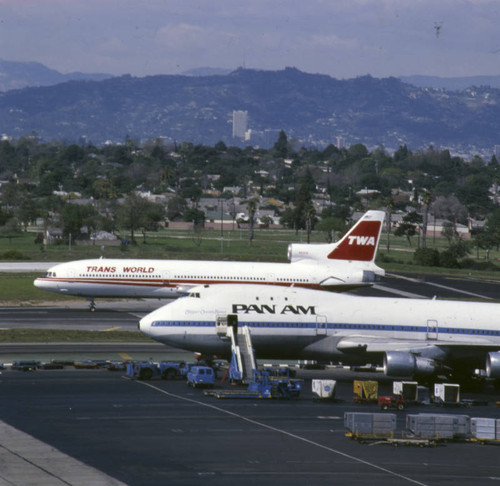 TWA L-1011 preparing for takeoff at LAX