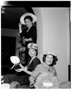 Glendale Hospital women planning hat show, 1958