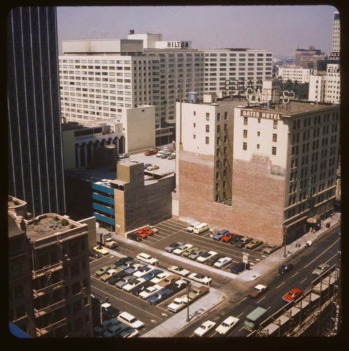 6th Street from Flower to Figueroa Streets