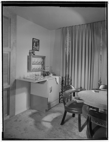 Crosby, Bing, residence. Interior