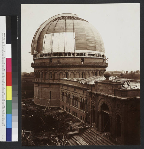 Great dome of the Yerkes Observatory, viewed from the east, after first metal sheeting has been installed