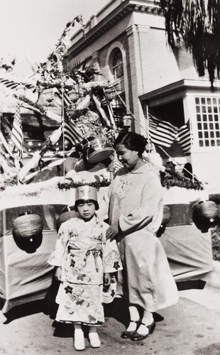 Mrs. Kaniye Sensei and Masako Moriwaki, Oxnard : 1928