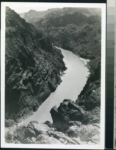 Construction at Hoover Dam site : View down river from West crest above dam site