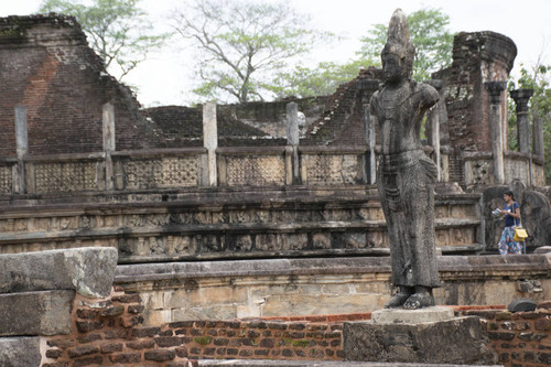 Daladā Maluva: Bodhisattva statue