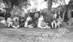 KfFUM-sekretær konference 1909 i Ennore, Madras med Knud Heiberg forrest nummer to fra højre