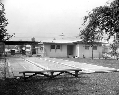1953 - Auld Lang Syne Building