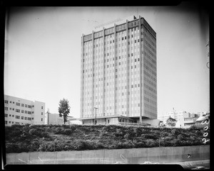 Signal Oil Building - 16 stories high at Wilshire and Beaudry, 1961