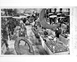 Horseshoe and other items made from oranges at the Cloverdale Citrus Fair, February 22, 1904