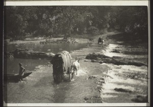 Crossing the river in Dharmastalla